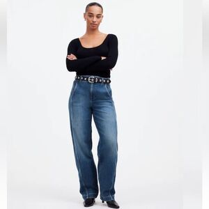 Madewell Curvy Tapered Denim Trousers in Calvert Wash Classic Blue  size 29